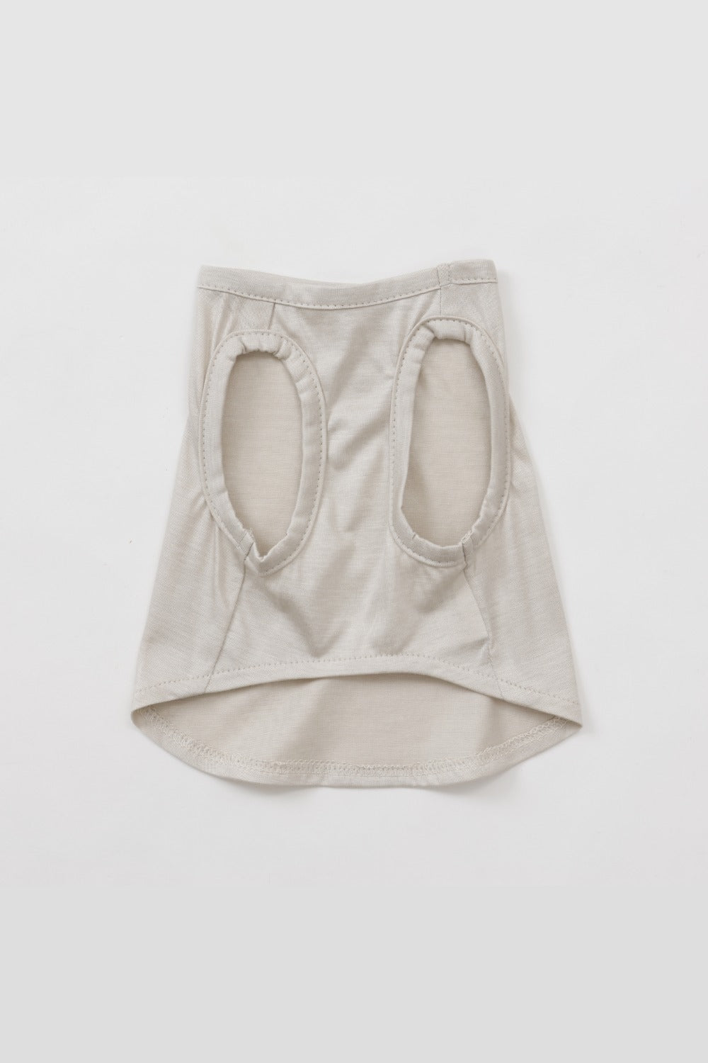 PONODOG Icy Chill Tank グレージュ｜シンプルな日本製犬服・接触冷感素材の犬用タンクトップ着用写真