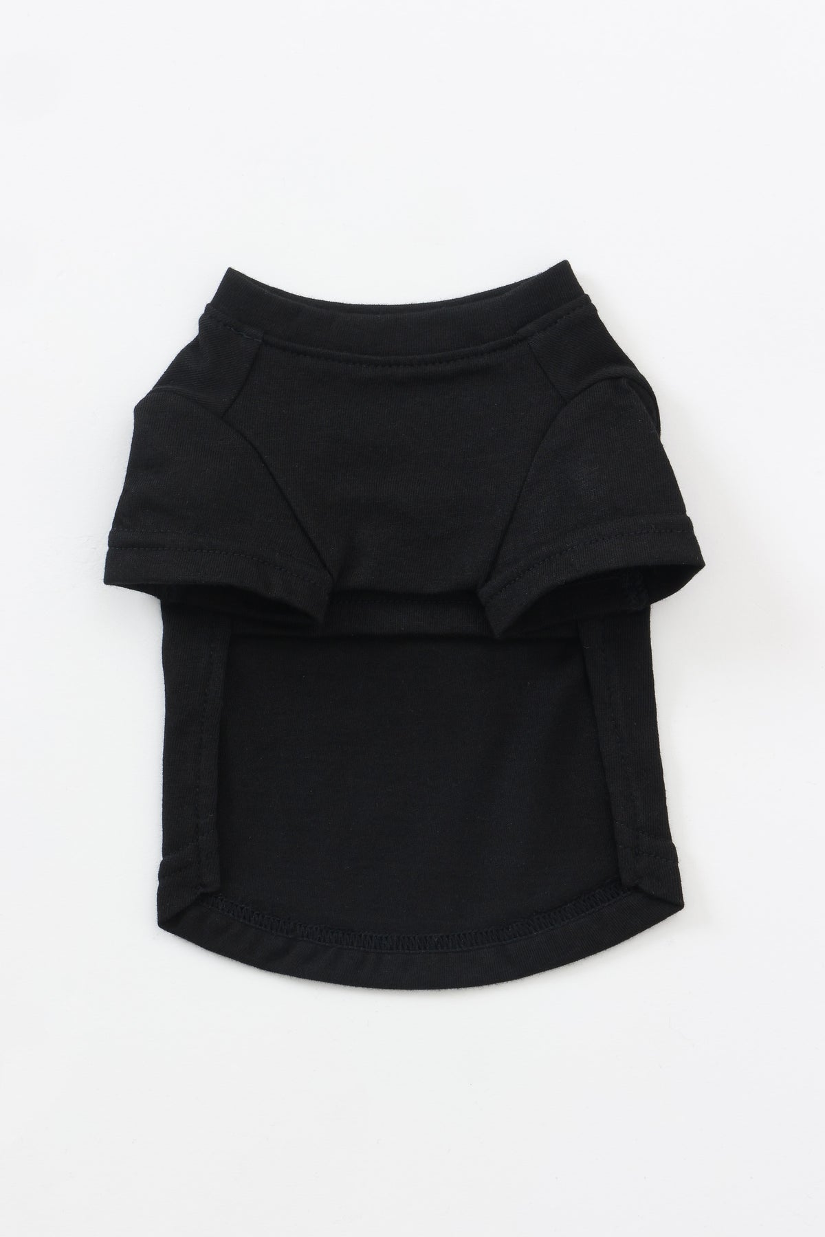 PONODOGの日本製犬服「Aegean Organic Cotton Tee」。トルコ産エーゲオーガニックコットン100％のやわらかな天竺素材を使用した犬用Tシャツ。広めの首まわりと適度にゆとりのあるシルエット。カラーはBlackとGreige、サイズはSS〜L。