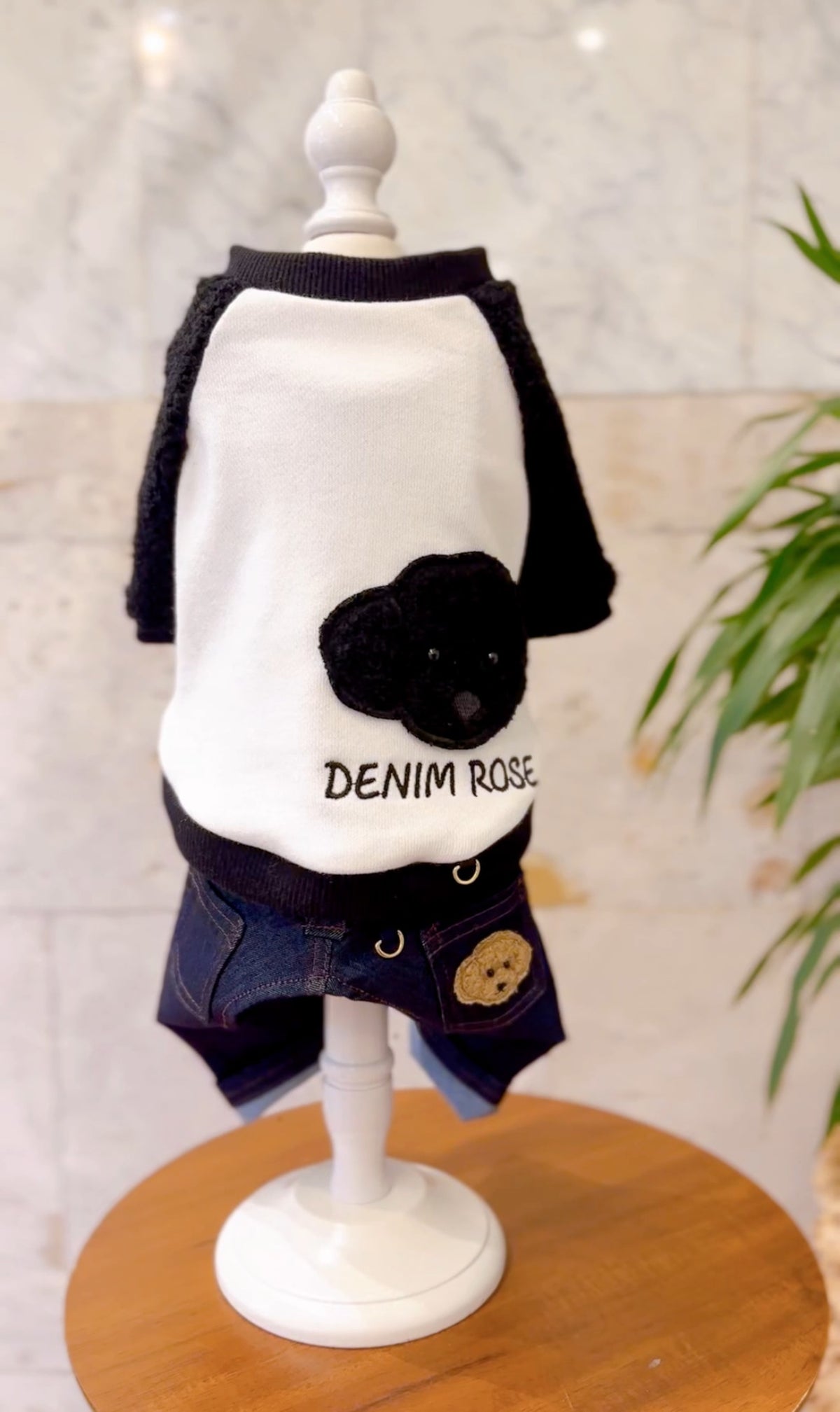 Denim Rose ビッグワッペンボアトレーナー
