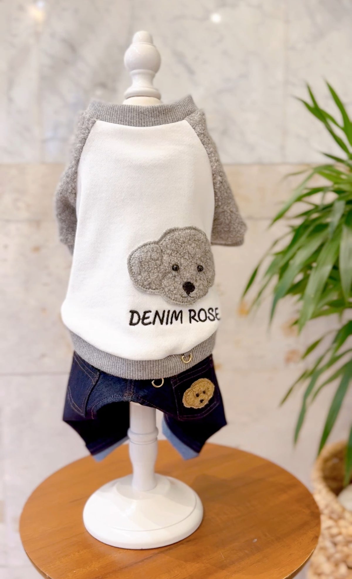 Denim Rose ビッグワッペンボアトレーナー