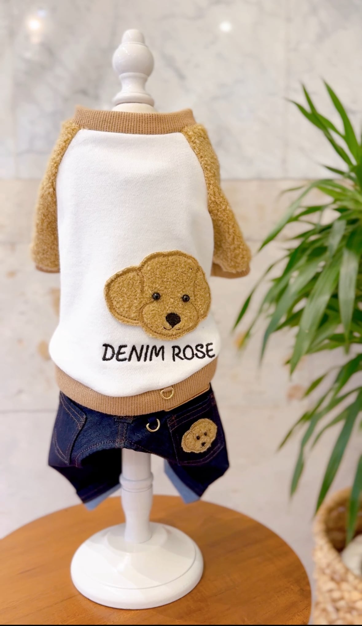 Denim Rose ビッグワッペンボアトレーナー