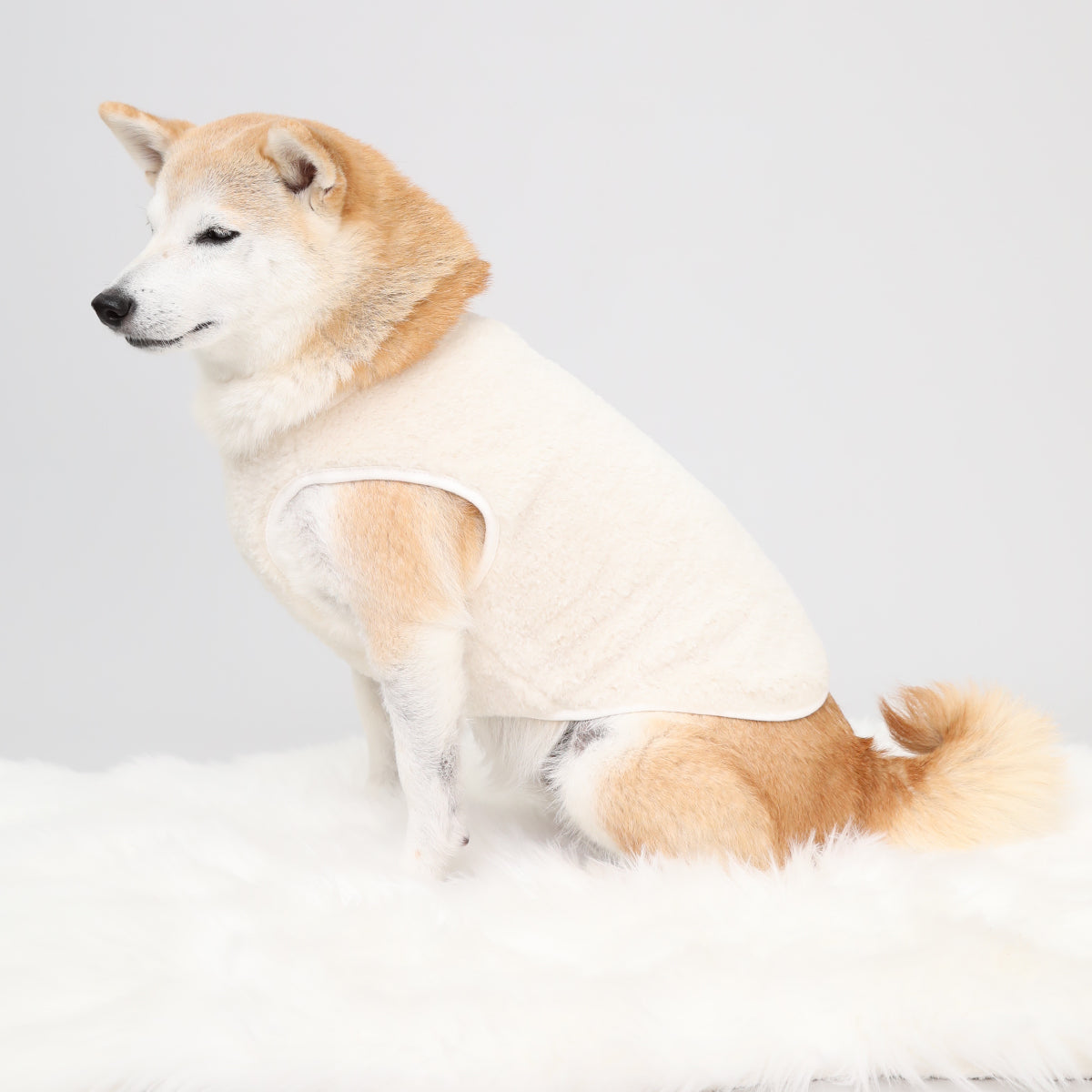 Puff Vest - White