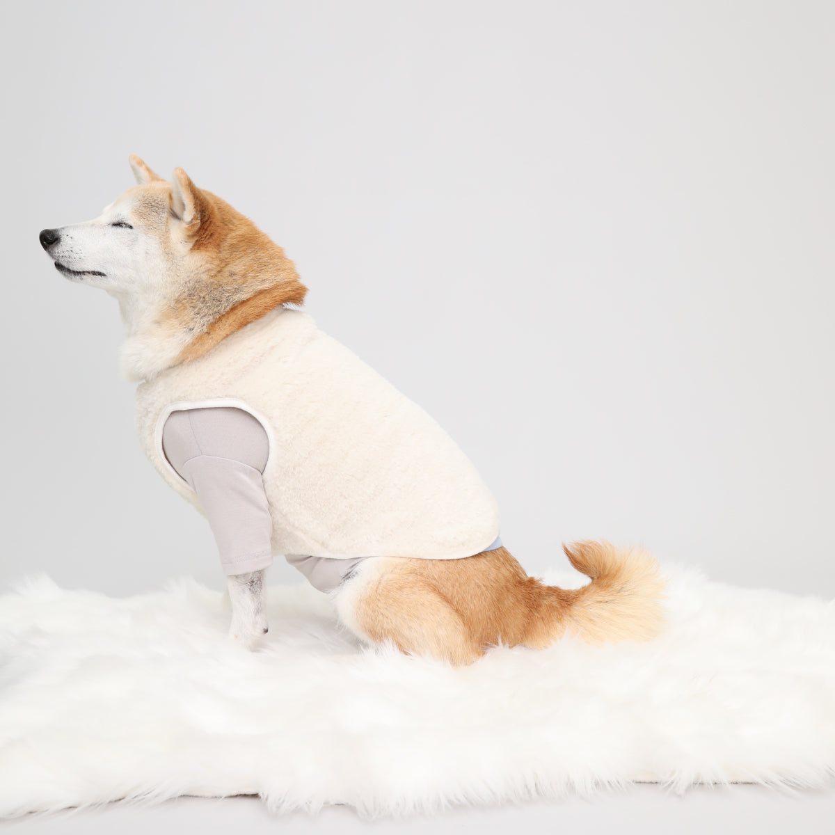 Puff Vest - White